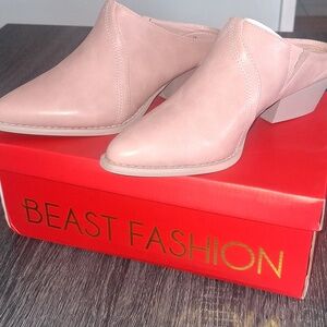 BEAST FASHION / Women's Blush Pink Mules- W Sz 8